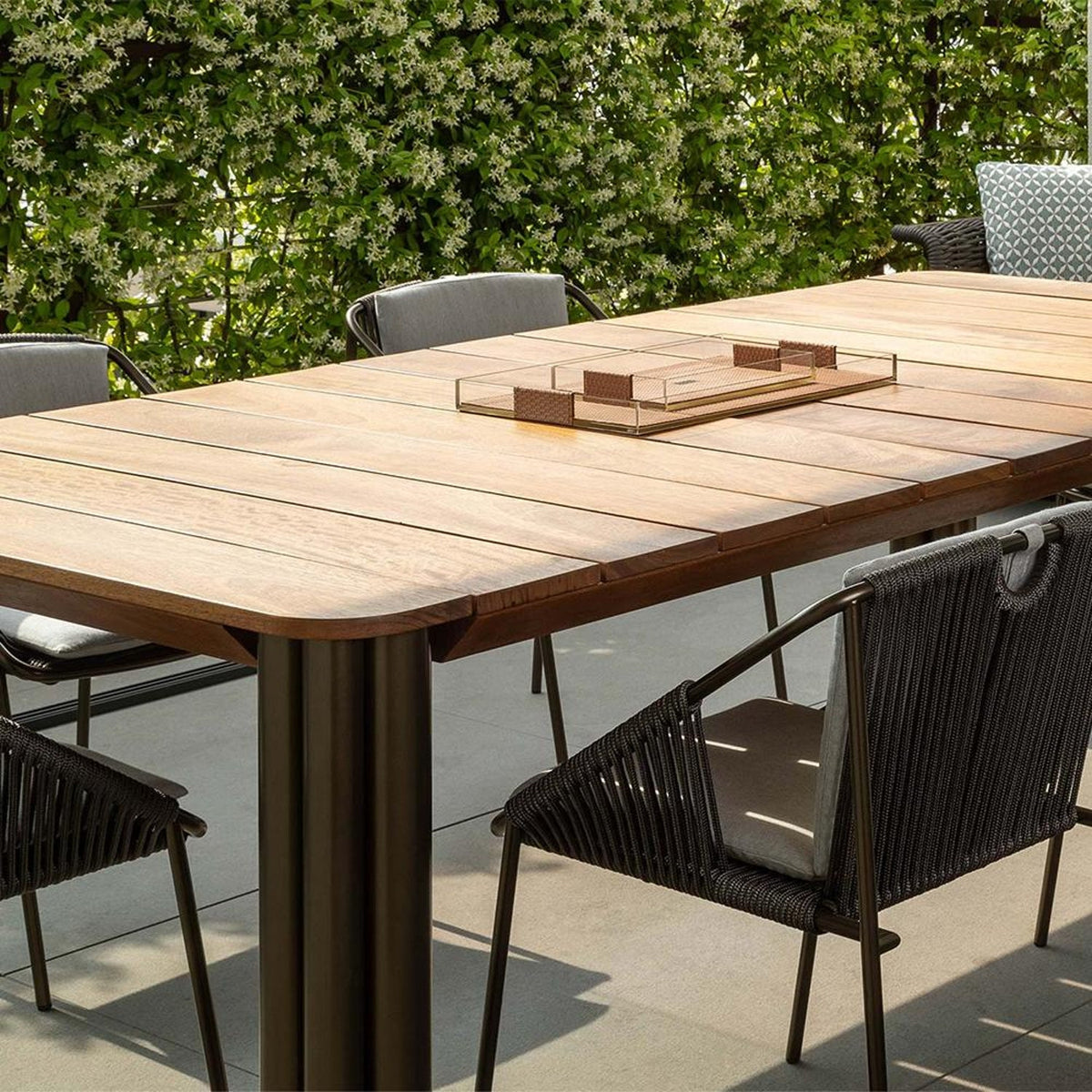 Atlante Outdoor Dining Table