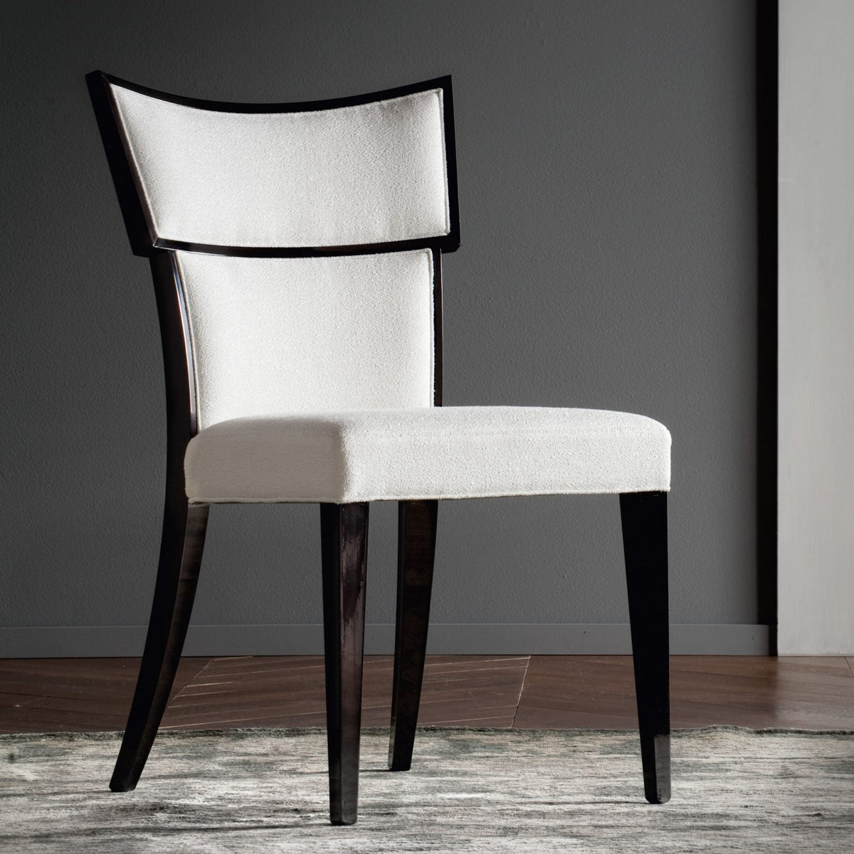 Oak Muse chair