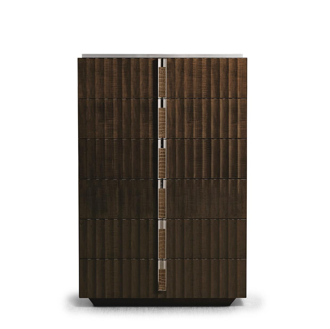 Calyra Chest