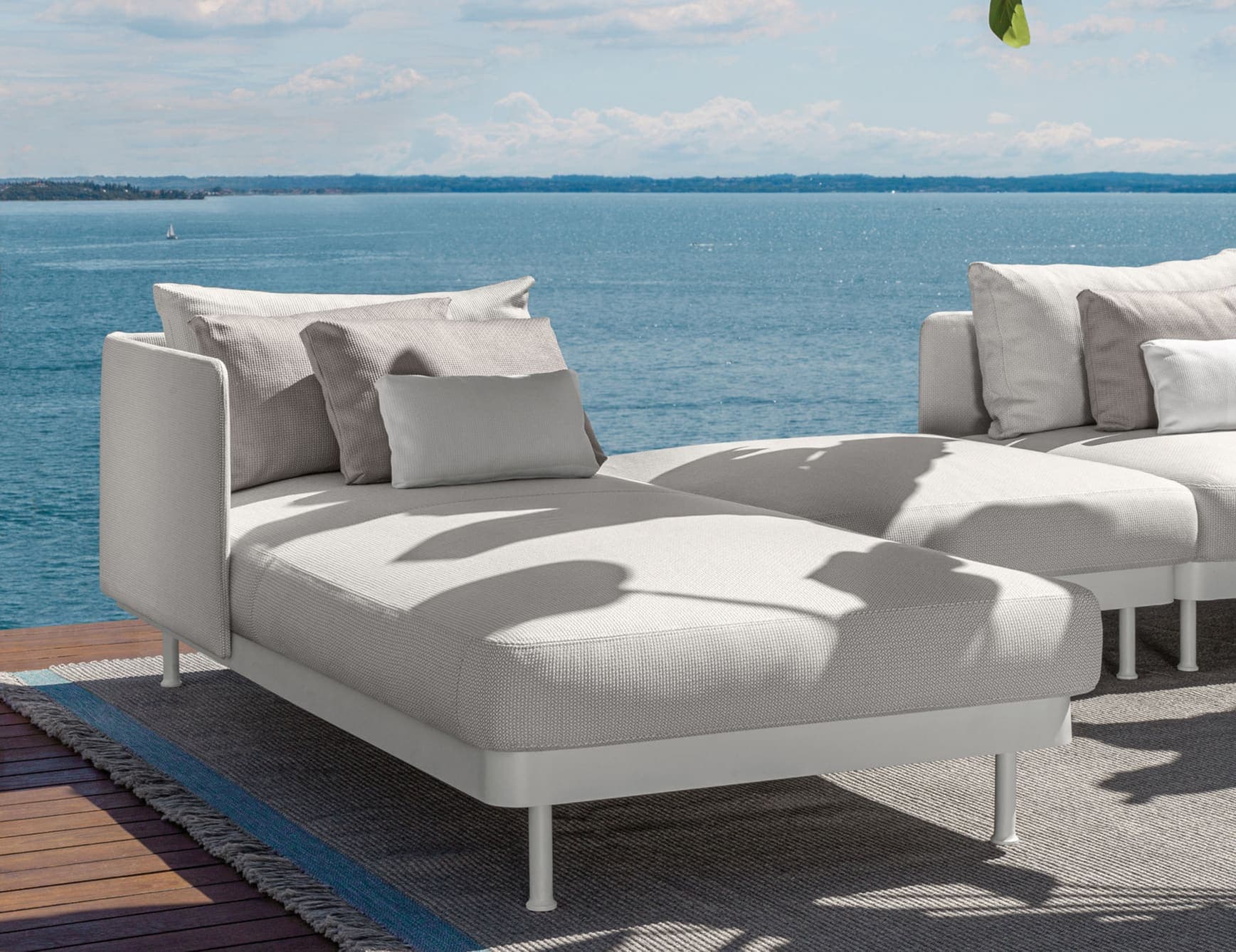 Verla Outdoor Lounge