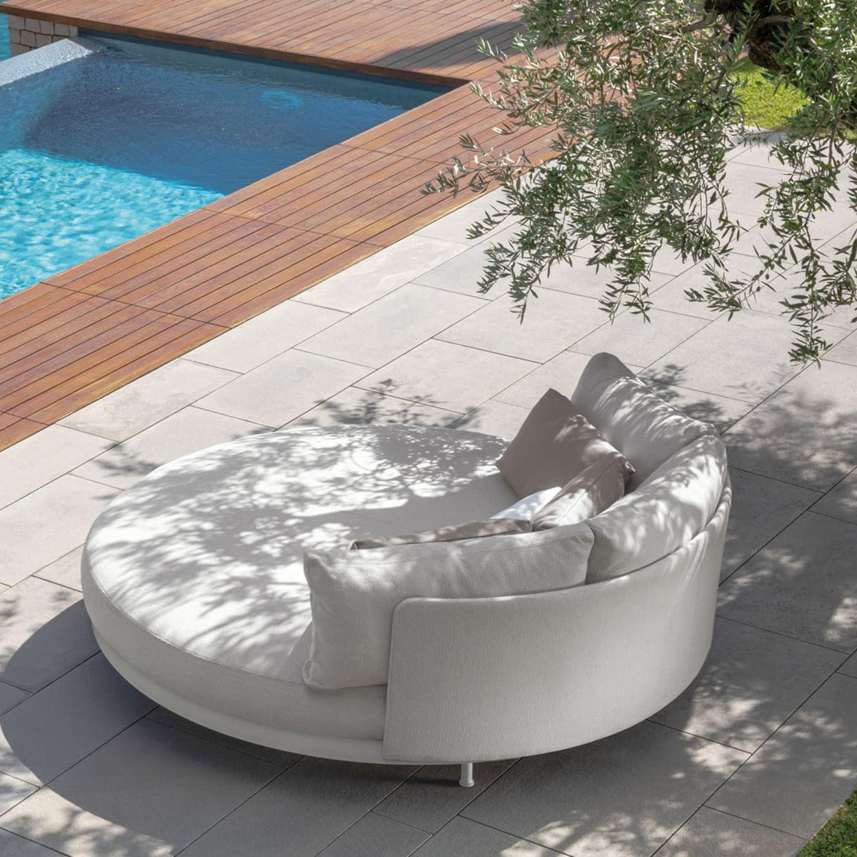 Slam Loungers for Outdoor Spaces