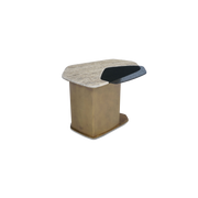 طاولة جانبية بتصميم راقي 