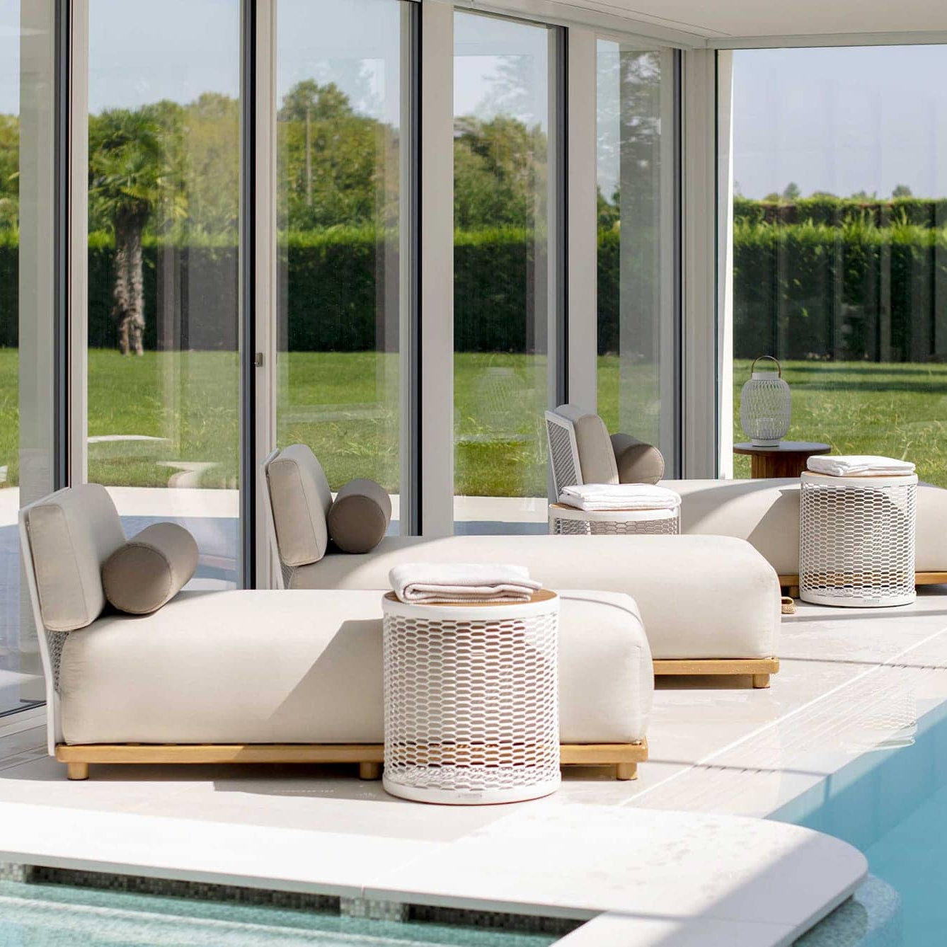 Switch Outdoor Chaise Longue