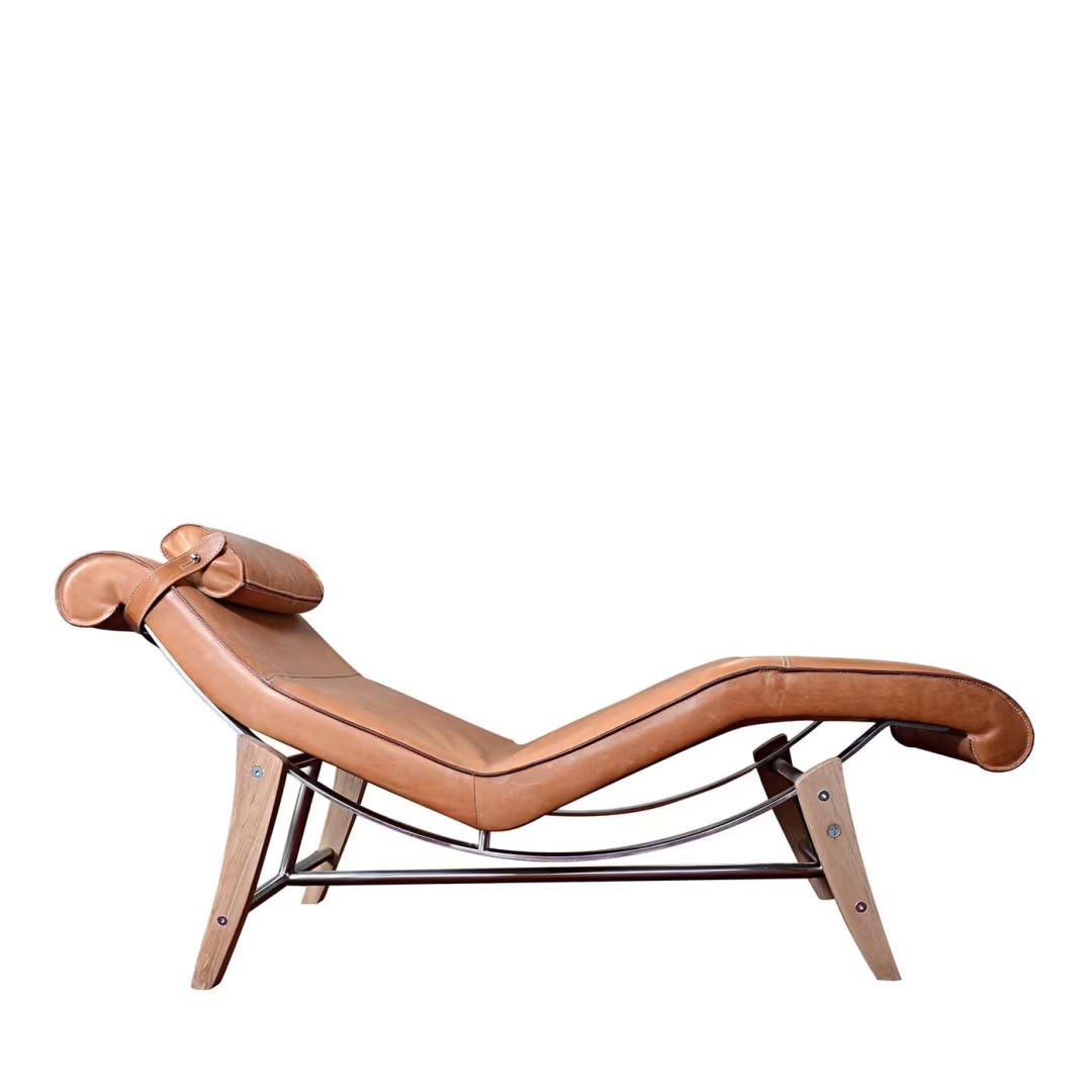 Leather chaise longue