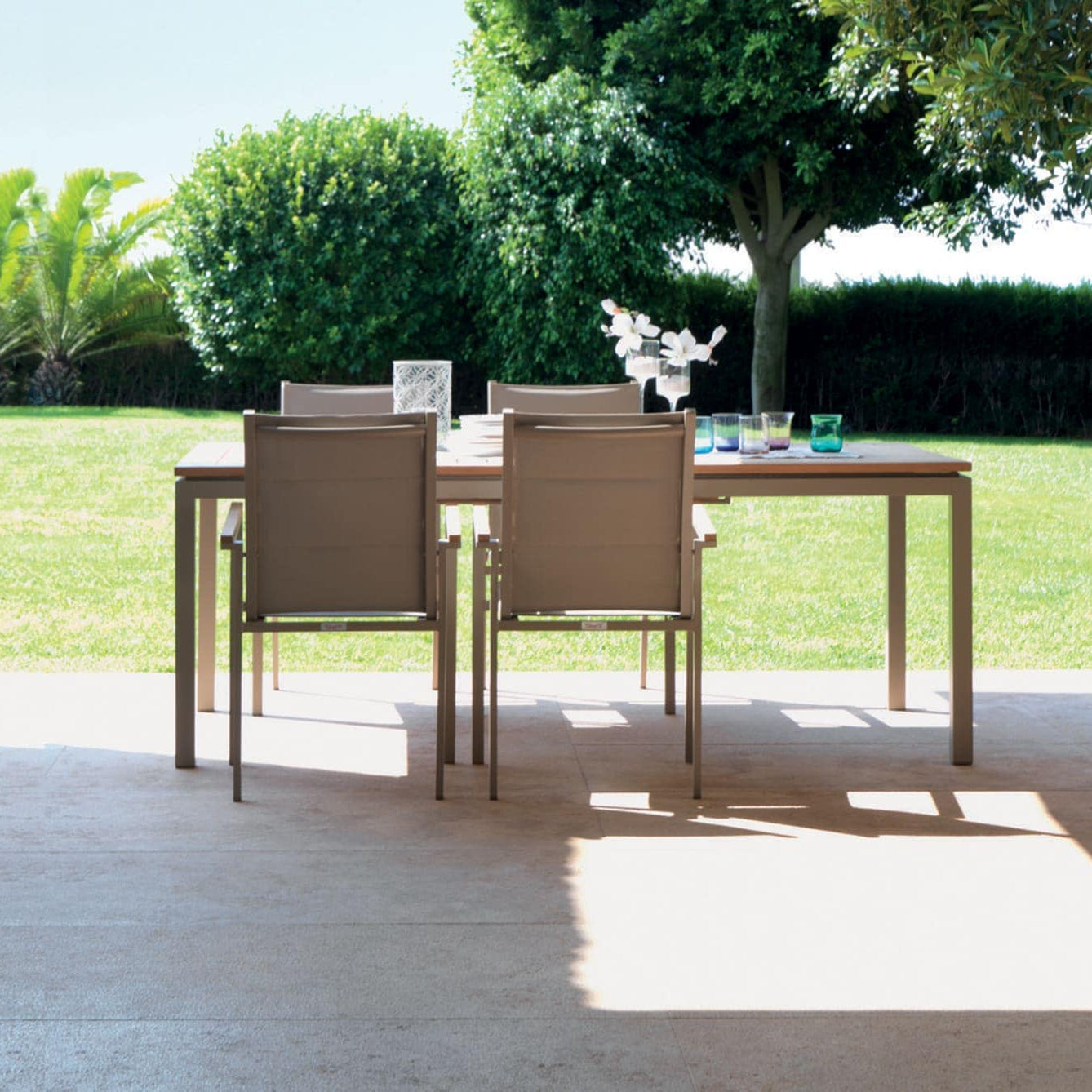 Luxury outdoor dining chairs