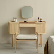 Classic design wooden dressing table
