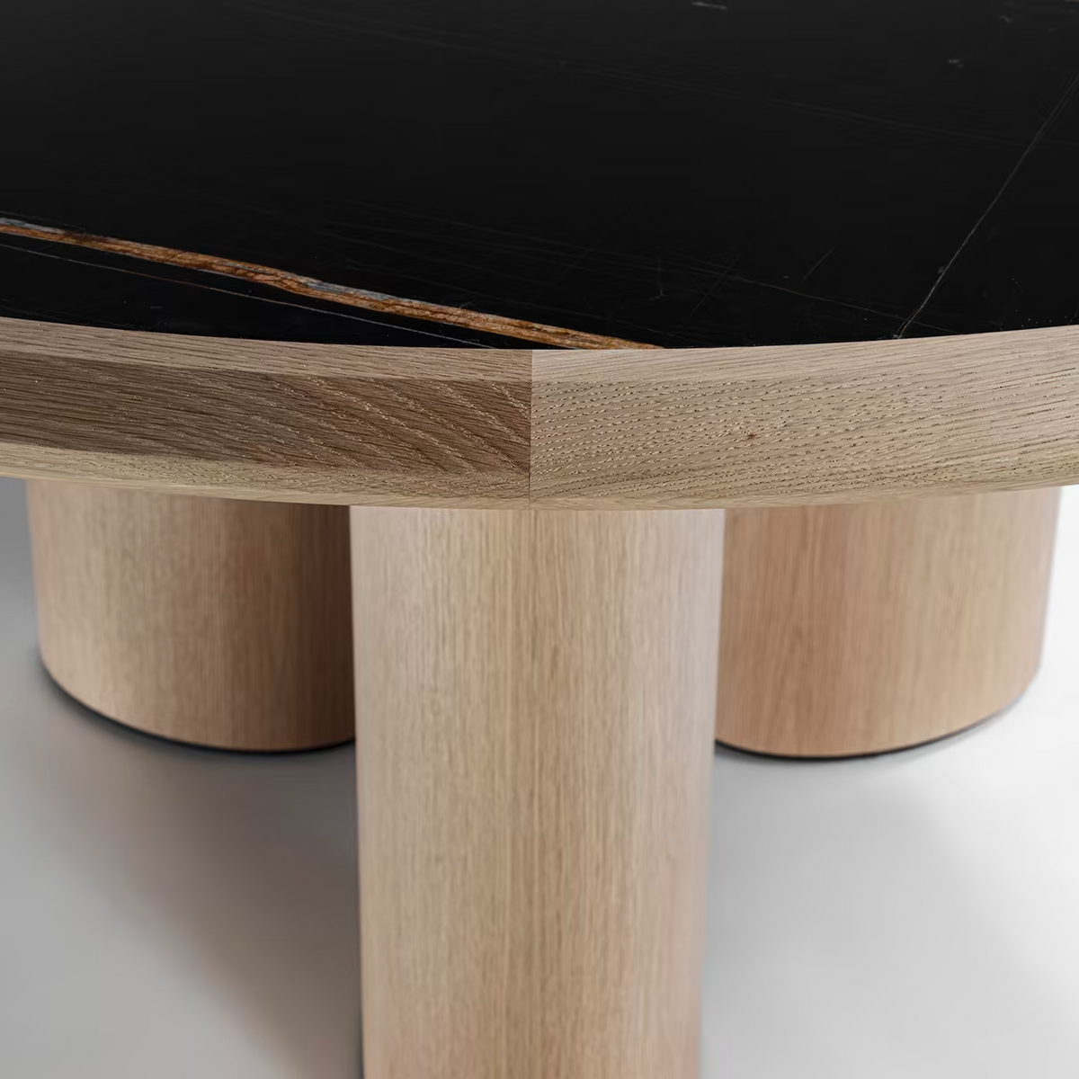 Diamante round durmast and sahara noir marble table with lazy susan