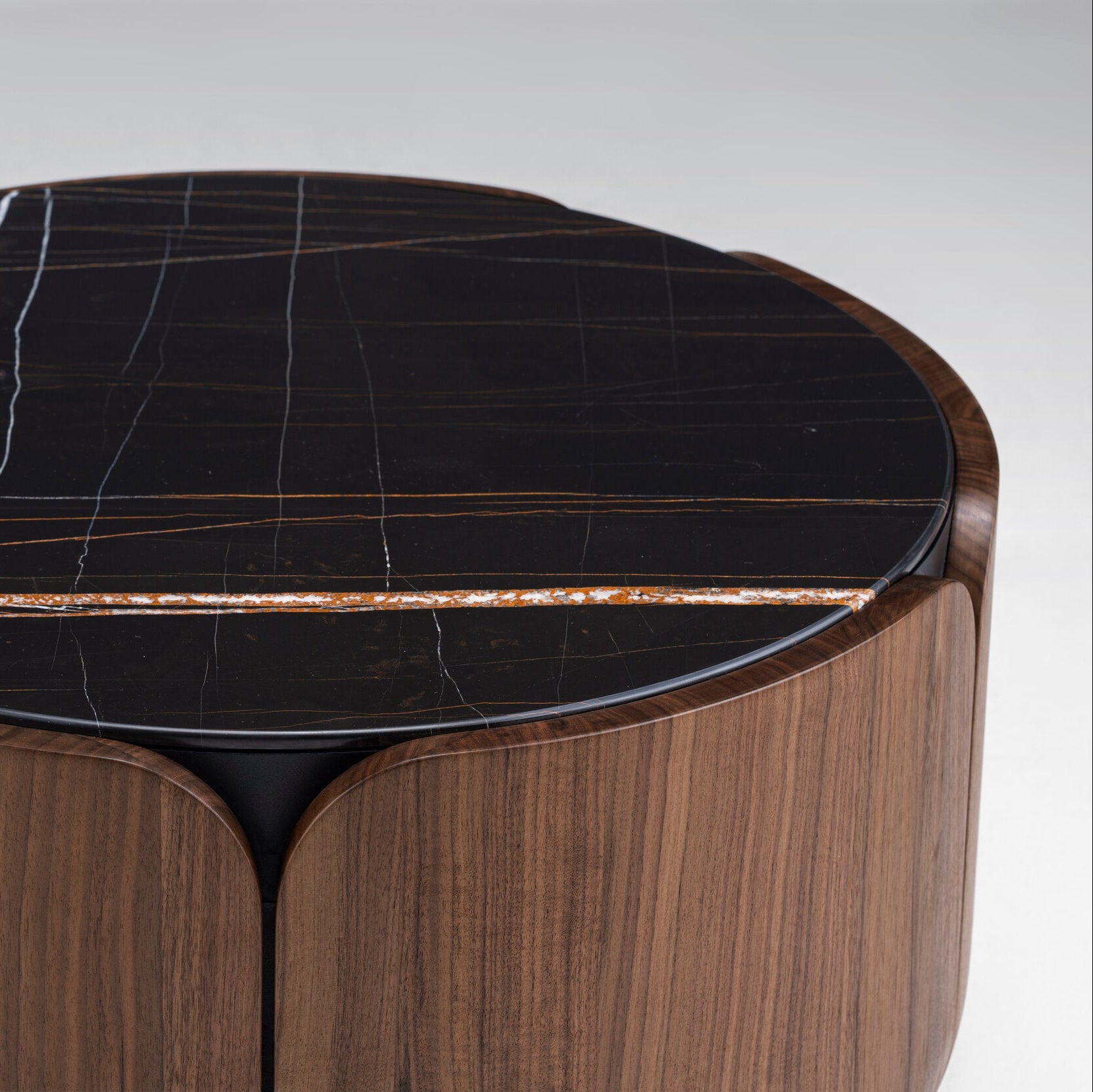 Minimalist Coffee table