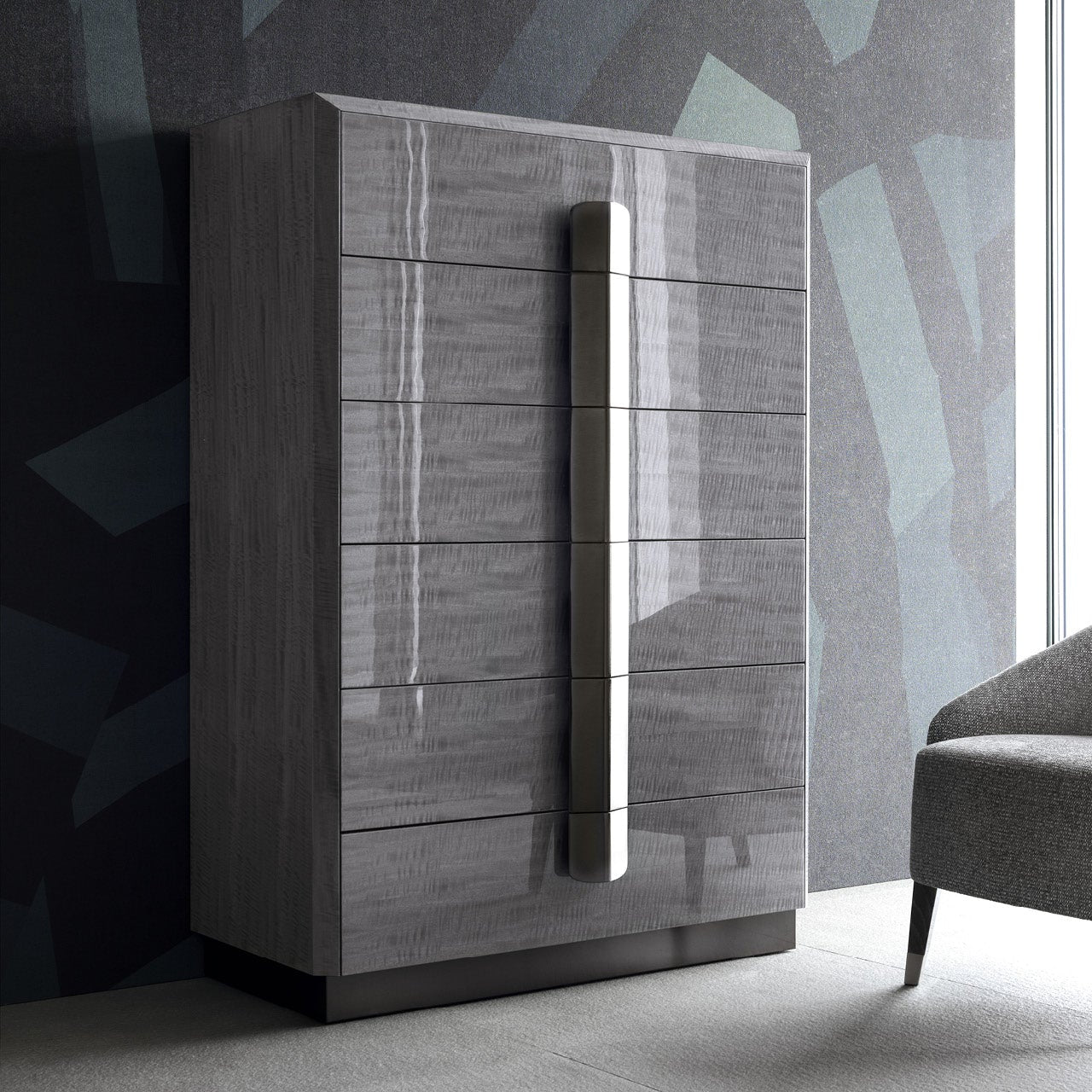 Orlessa Chest
