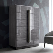 Orlessa Chest