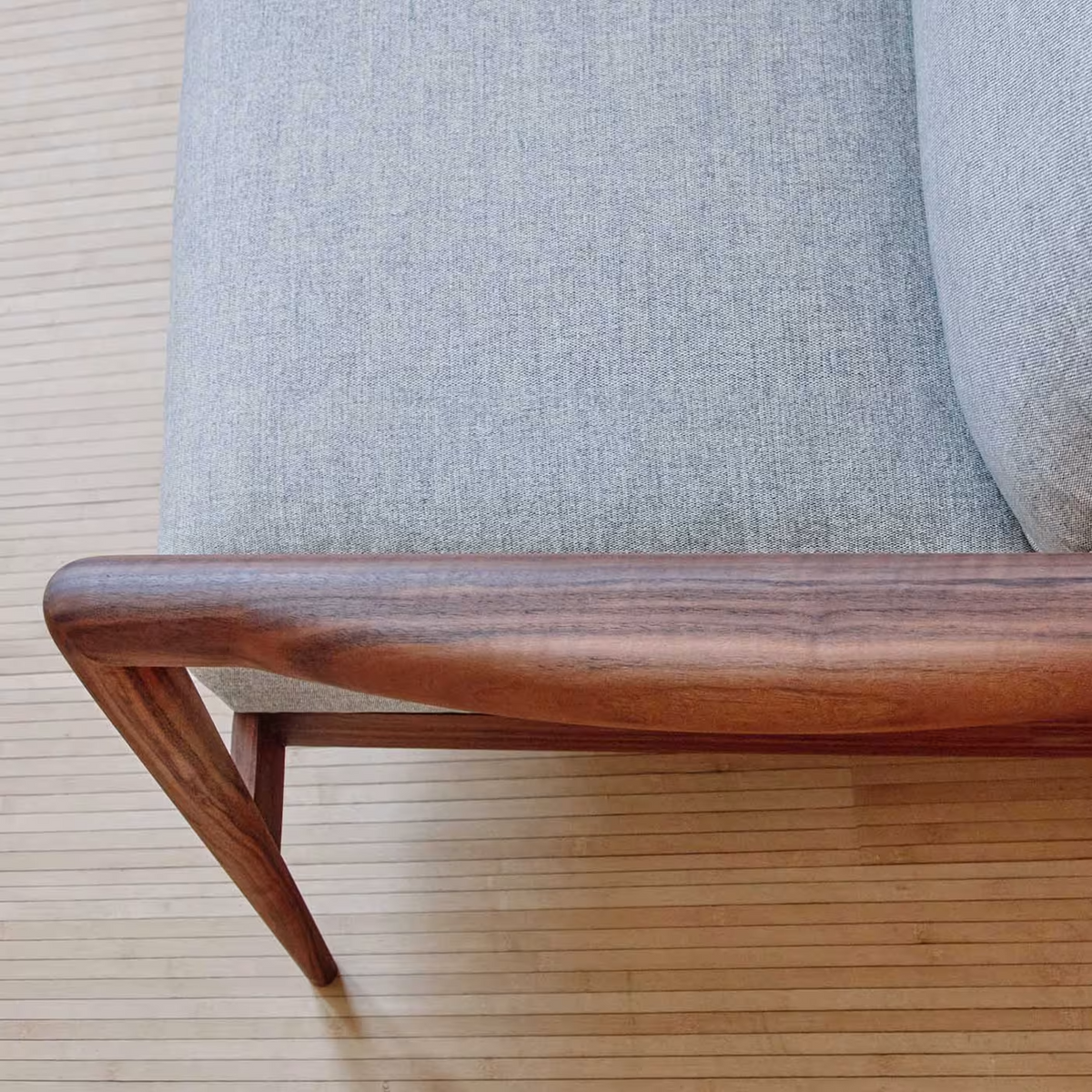 Demetra bio armchair