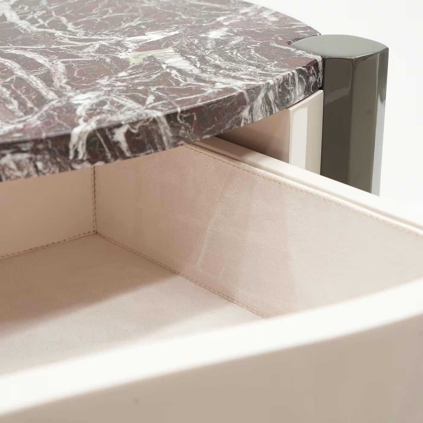Caleido lacquered console