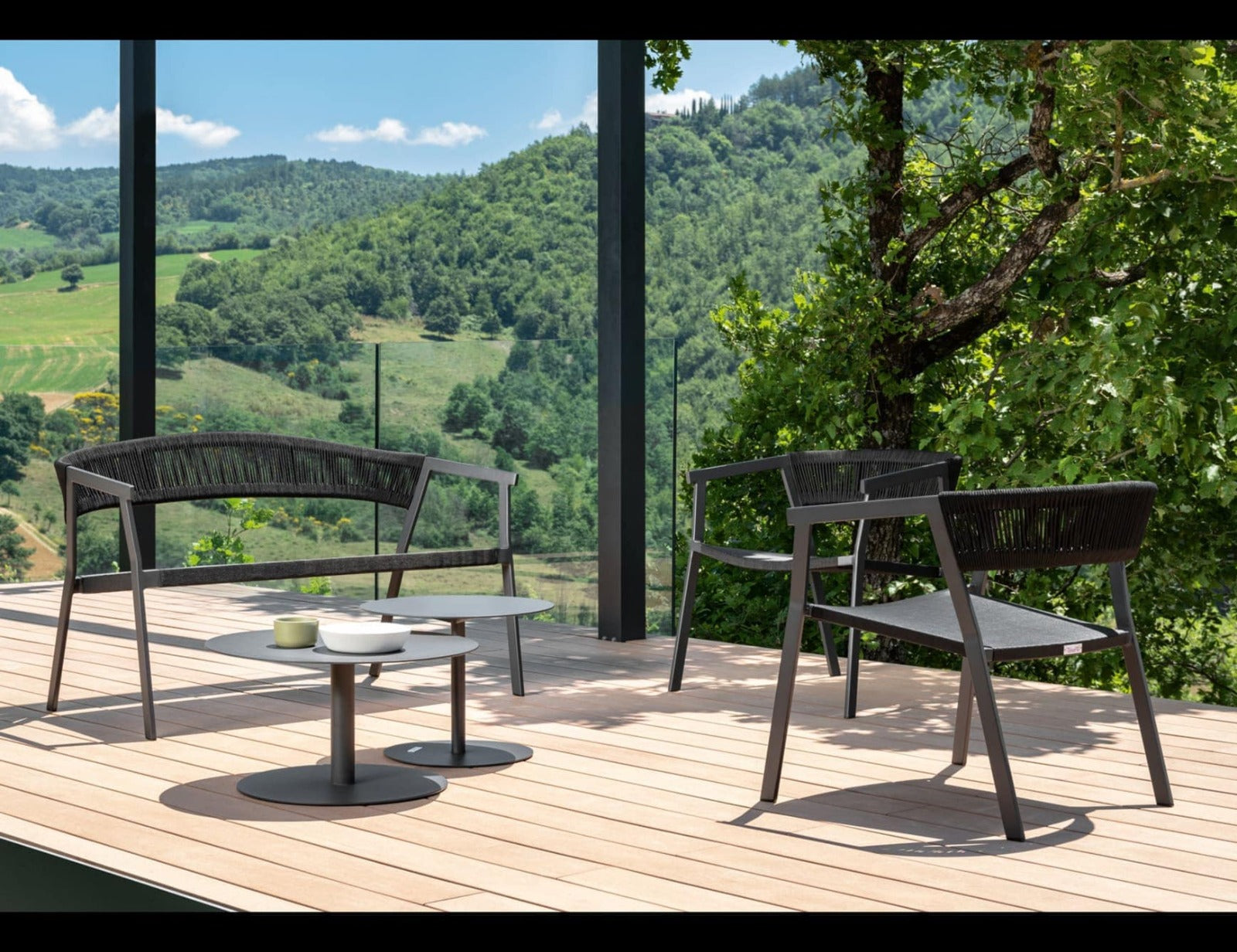 outdoor coffee tables