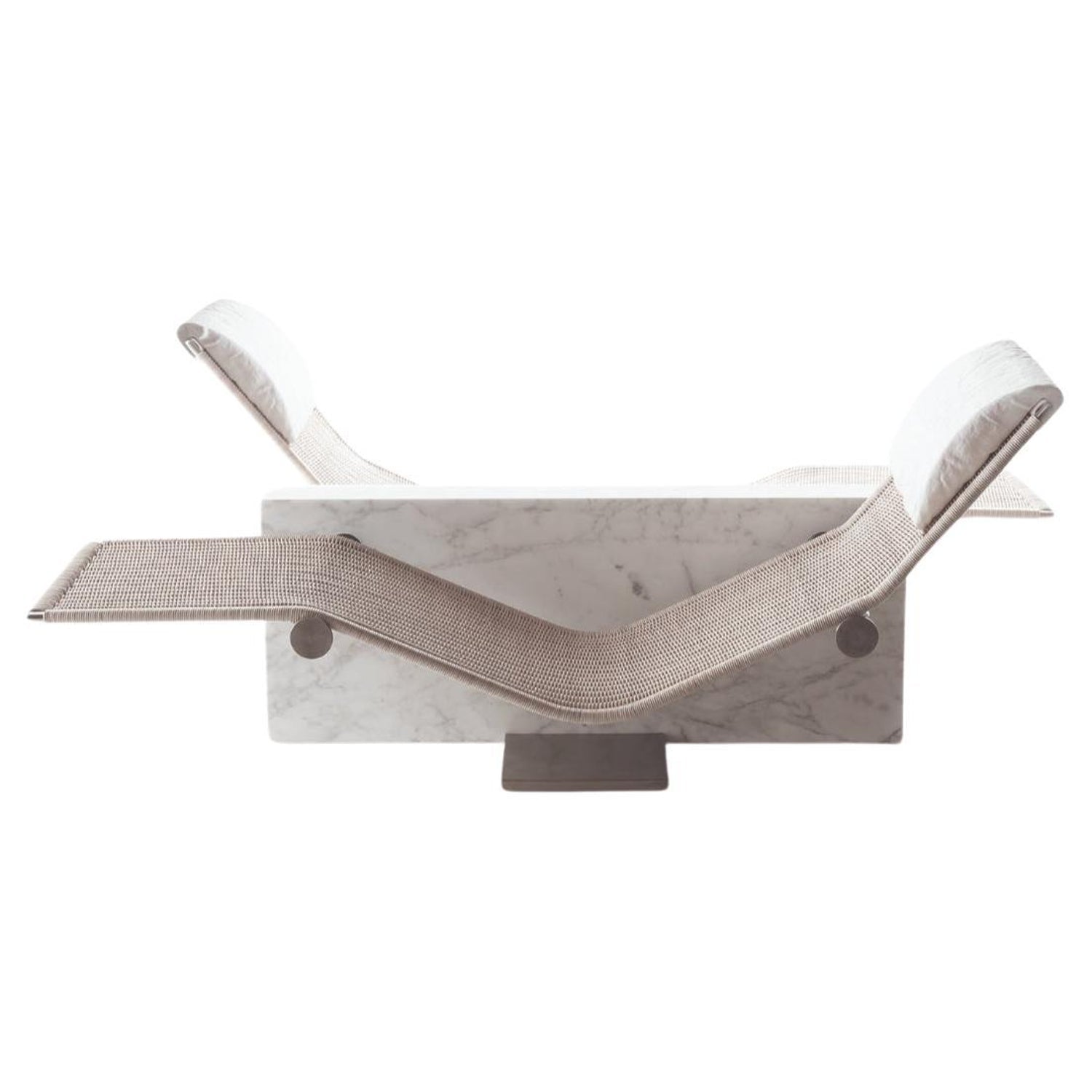 Distinctive outdoor lounge chairs