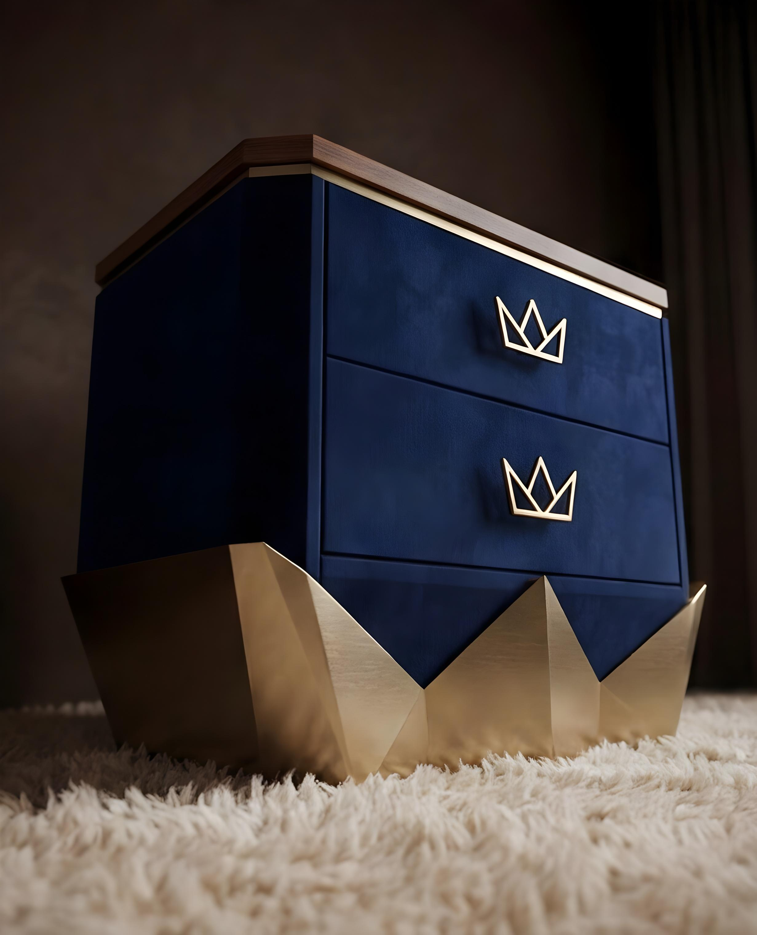 Sovereign Crown | Crest Nightstand