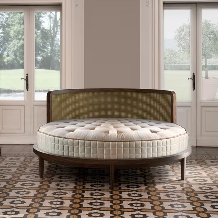 Giotto round bed