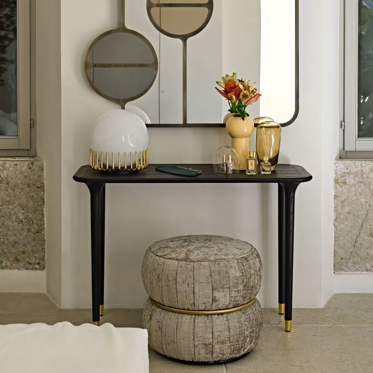 Livia moka console