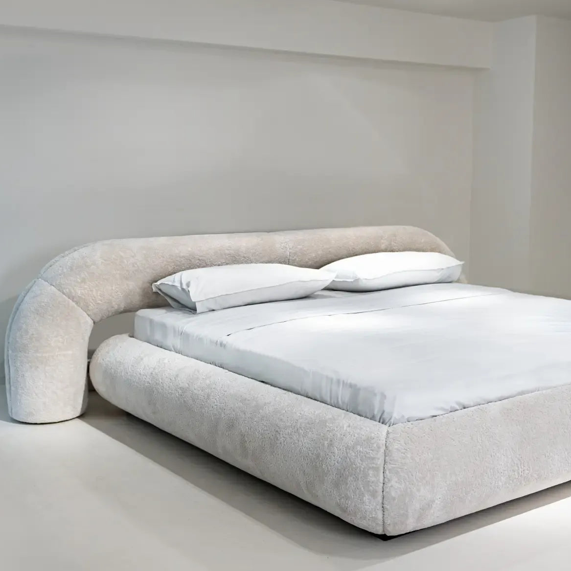 Snap Round Bed