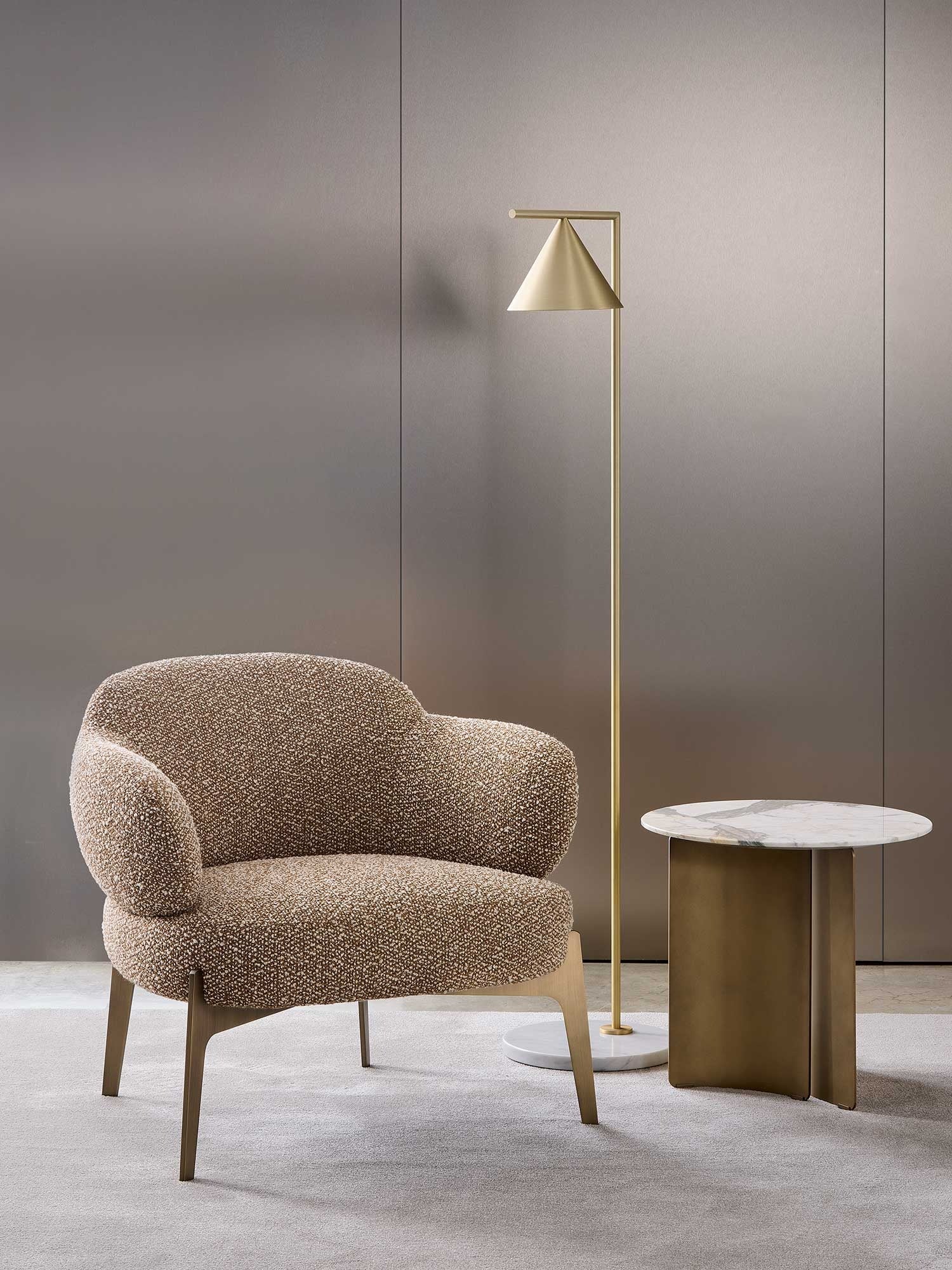 Signora Lounge Chair