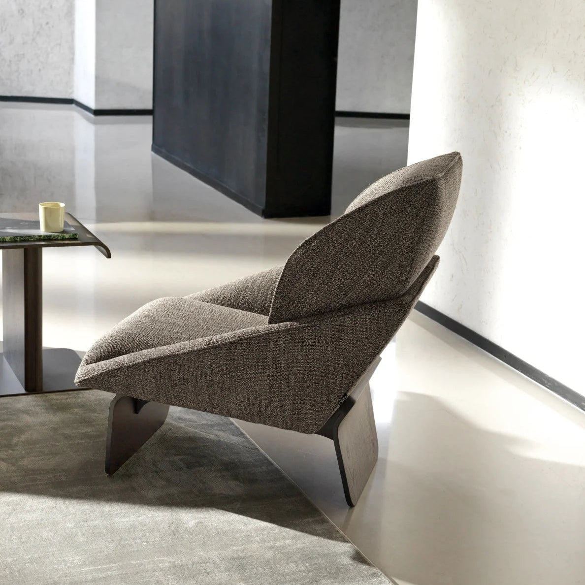Loto Imperia Armchair