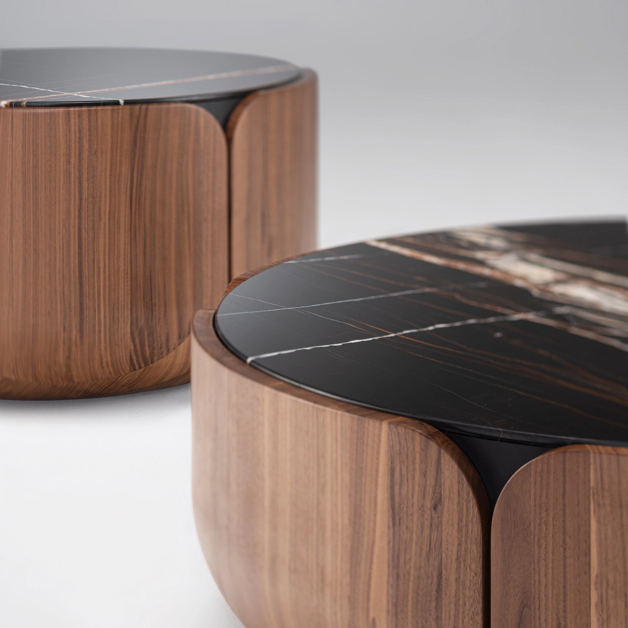 Minimalist Coffee table