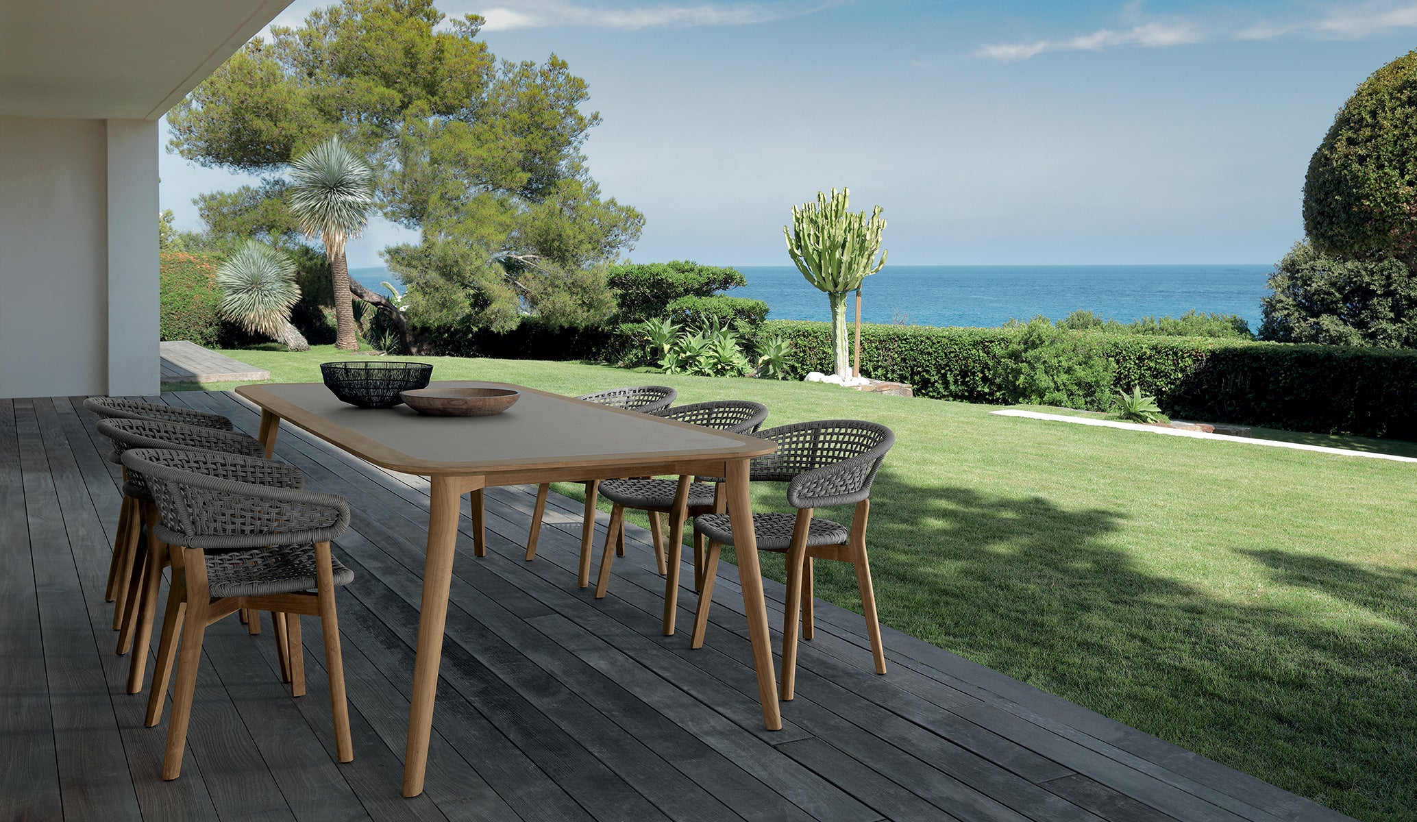 outdoor rectangular dining tables