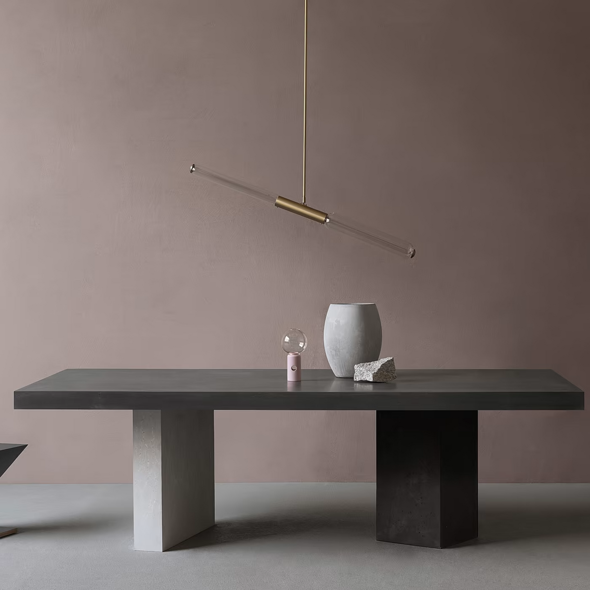 Euclide dining table