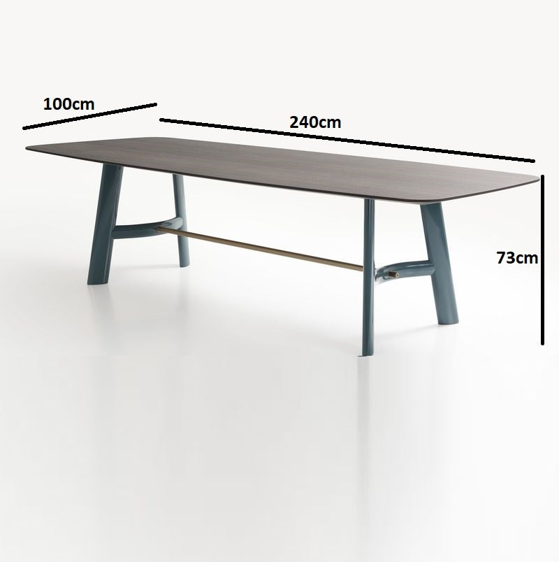 Comfié Dining Table