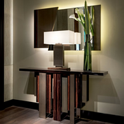 Totem console