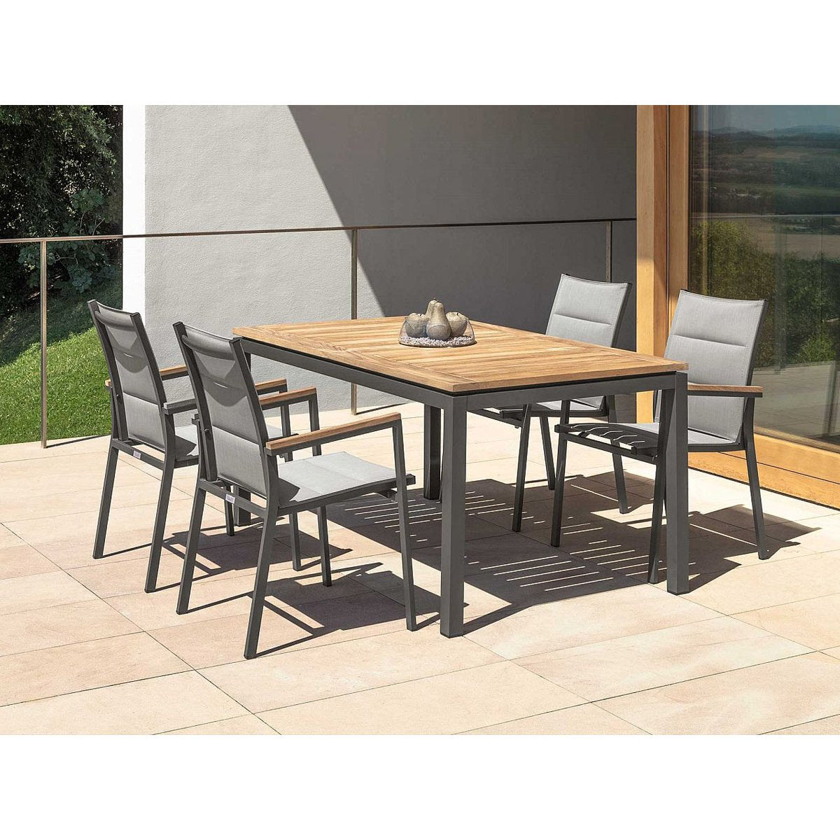 Extendable Outdoor Dining Tables