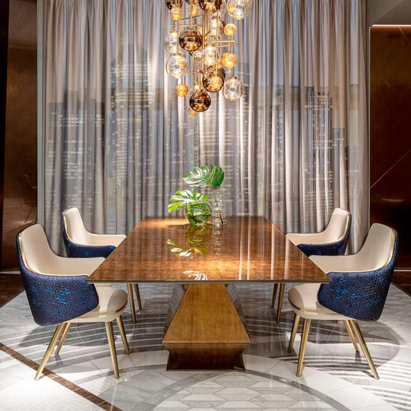 Diamante table
