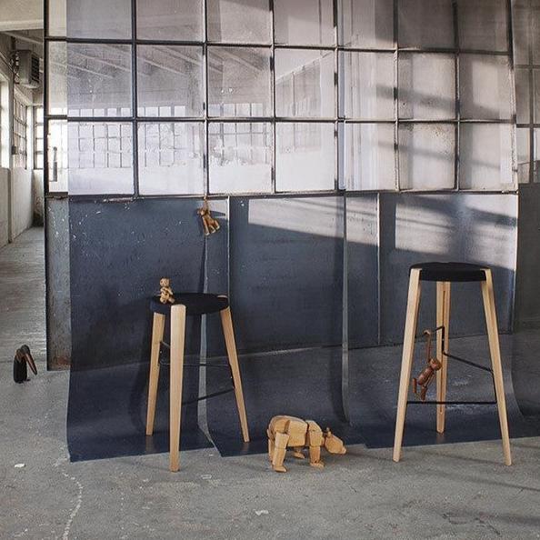 Sputnik bar stool