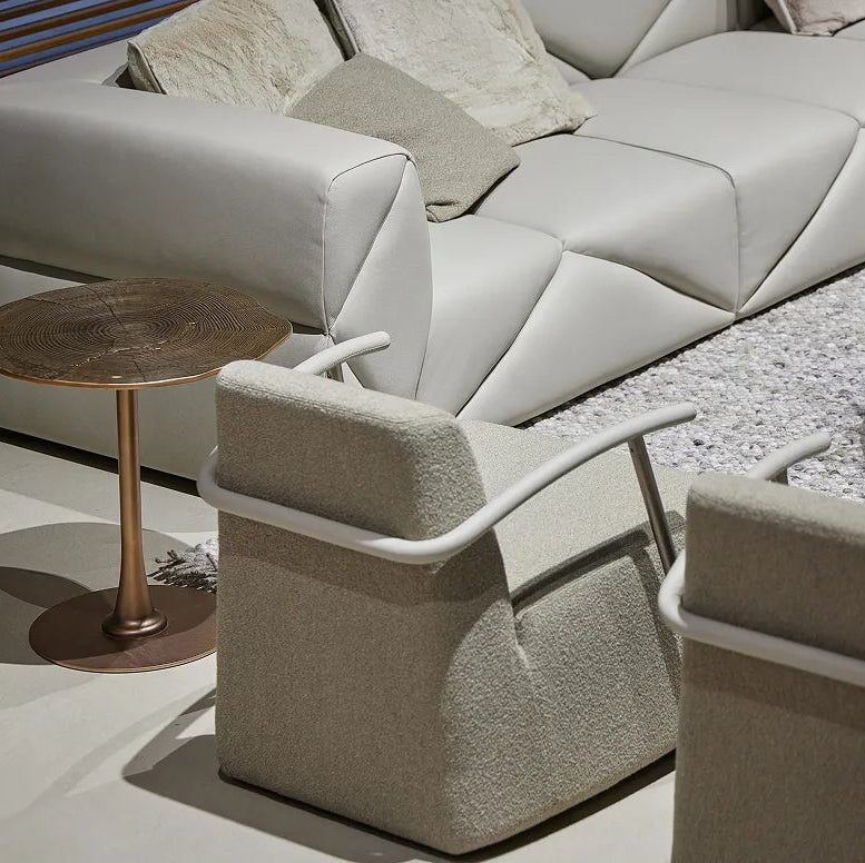 Hugaro Lounge Chair