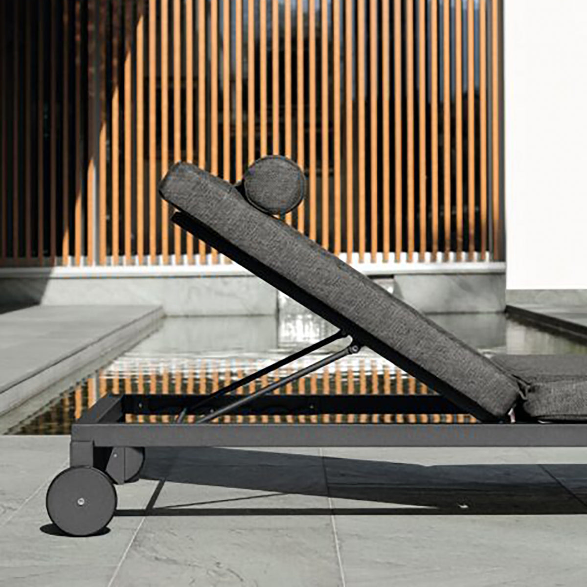CleoSoft Luxury Outdoor Lounge Chair